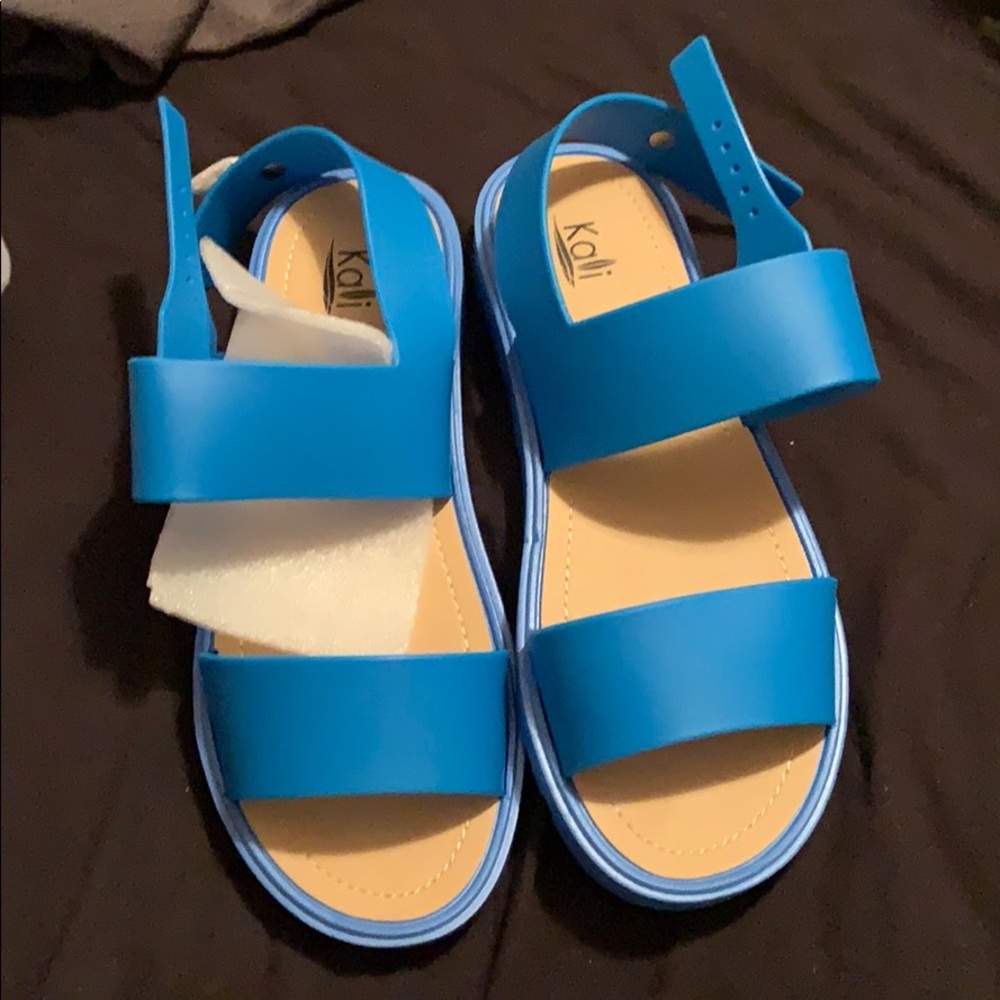 Double strap sandals
